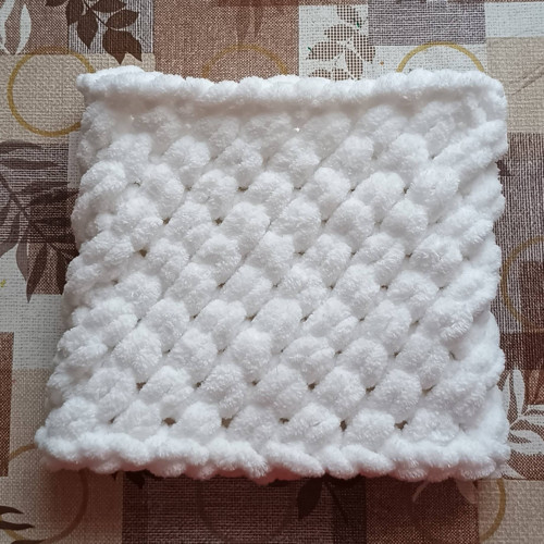 Puffy nákrčník bílý — foto 3
