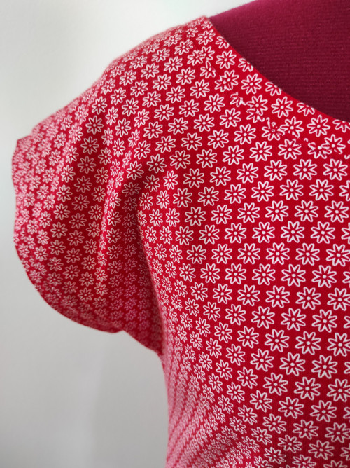 Basic tričko - kytičky - velikost S, M, L, XL — foto 2