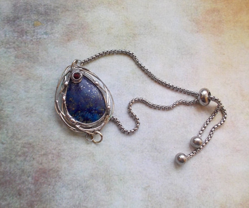Náramek s lapis lazuli — foto 2