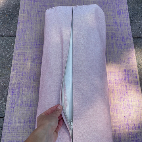 Pink Mandala Bolster plnený pohankovými slupkami — foto 3