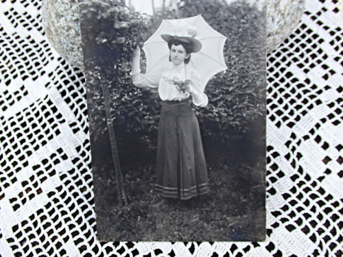 S deštníkem — foto 2