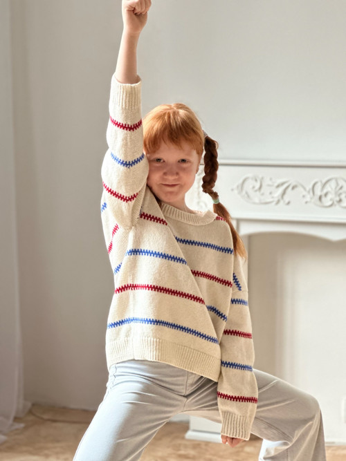 Dětský svetr inspirovaný Pippi – 8–10 let — foto 5