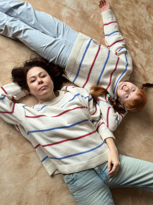 Dětský svetr inspirovaný Pippi – 8–10 let — foto 3