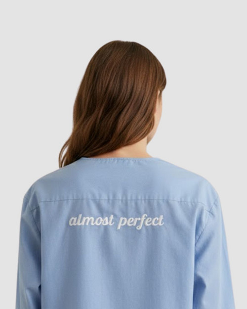 Košile s výšivkou Almost Perfect_upcycled — foto 4