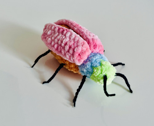Háčkovaní broučci – roztomilý handmade set — foto 2