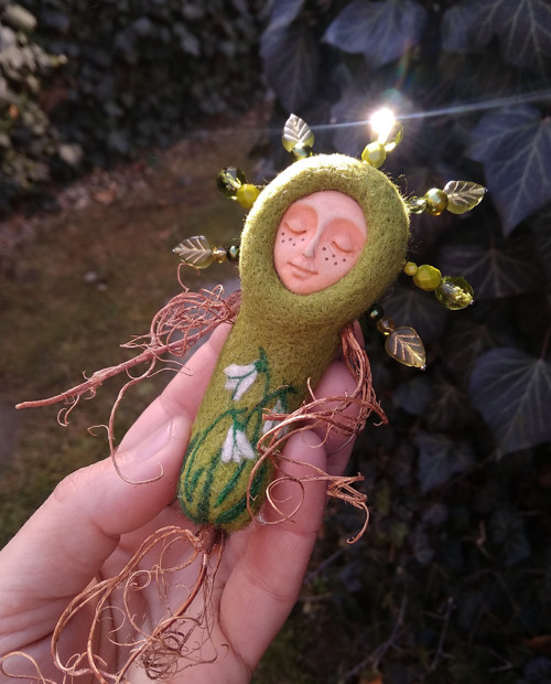Amulet, ochránce...v sněženkách — foto 2