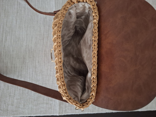 Mini háčkovaná kabelka — foto 4