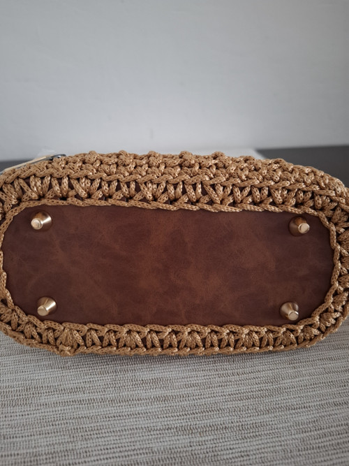 Mini háčkovaná kabelka — foto 2