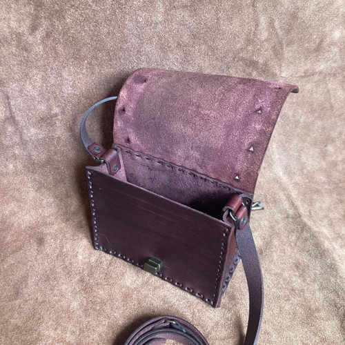 Mini kabelka hranatá — foto 2