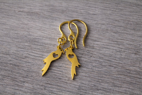 Ocelové náušnice papoušci..Gold — foto 2