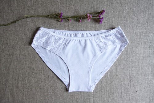 Kalhotky White bio s krajkou — foto 4