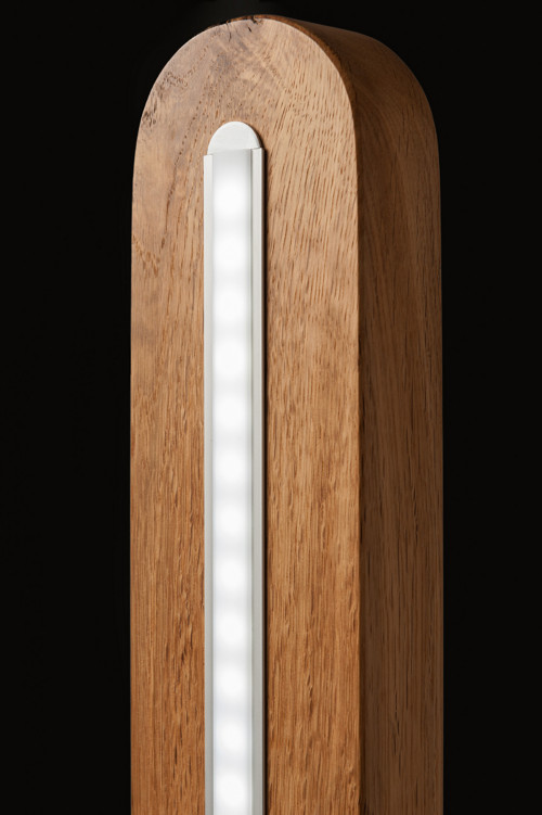 Dubová stojací lampa — foto 3