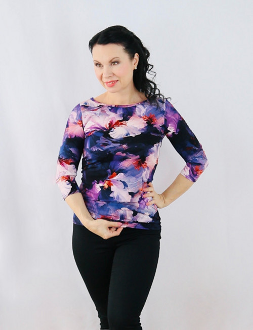 Dámské tričko se vzorem květů — foto 2