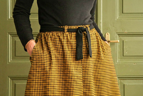 Áčková sukně KOSTIČKA — foto 2