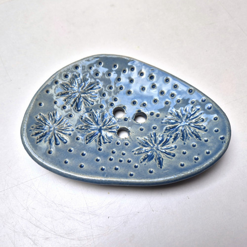 Keramická mýdlenka modrá s květy — foto 3