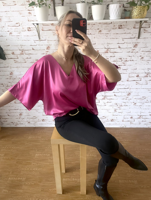 Blúzka s výstrihom do V — foto 5