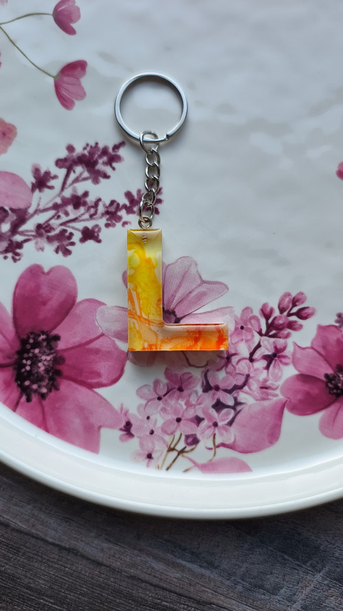 Letter "L" Yellow Orange Art — foto 2
