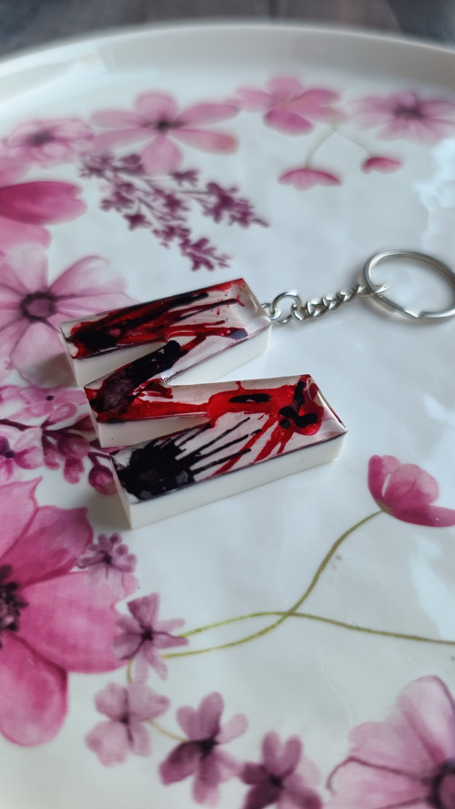 Letter "M" Red Black Art — foto 3