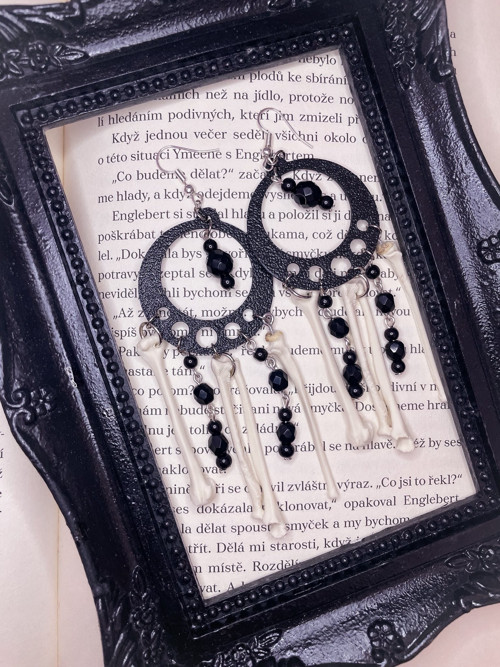 Náušnice Alternative Osteology čarodějka — foto 3