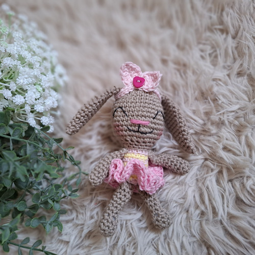 Háčkovaná zaječí holčička Kamilka — foto 3