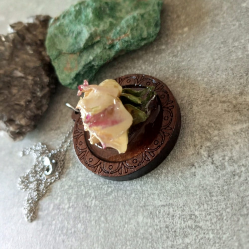 Náhrdelník květ růže — foto 2