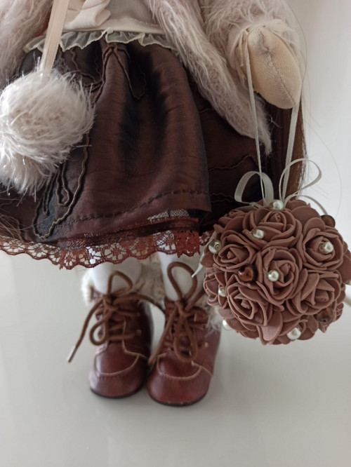 NH Doll Brown — foto 4