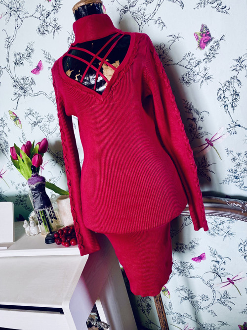 Šaty chic red — foto 2
