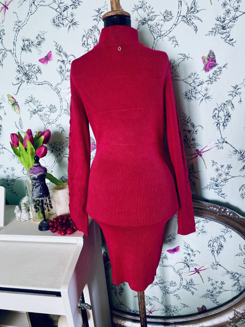 Šaty chic red — foto 5