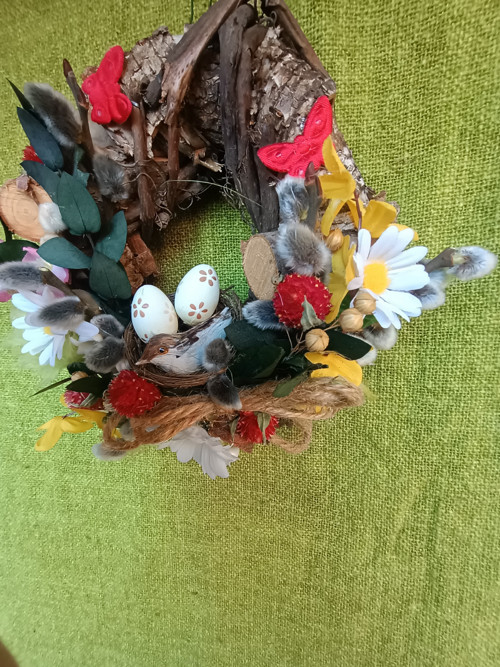 Ptáček v hnízdě — foto 3