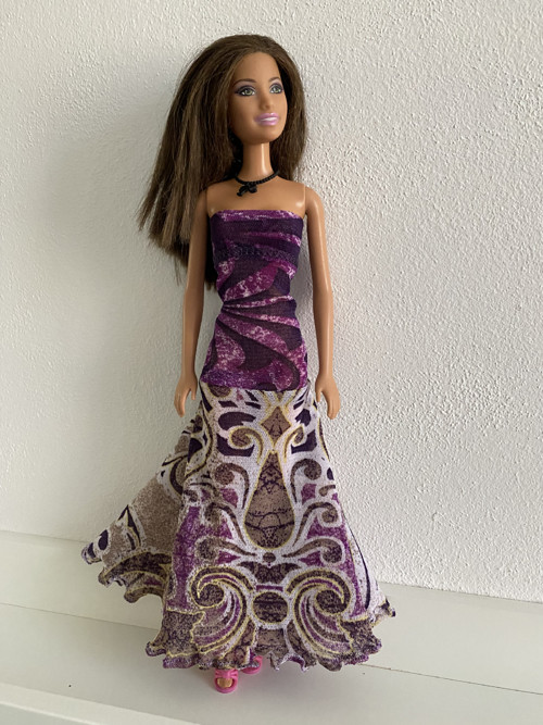 Šaty na panenku Barbie — foto 3