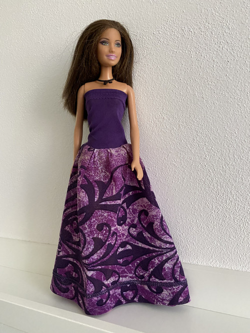 Šaty na panenku Barbie — foto 2