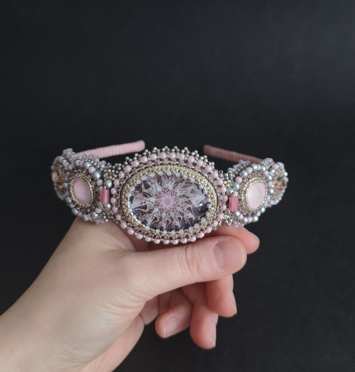 ELENTARI-Beaded Embroidery čelenka — foto 2