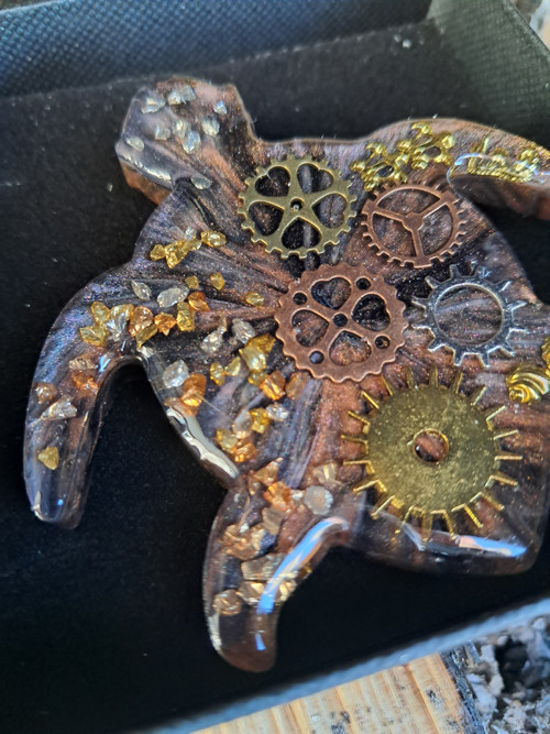 Steampunk brož želva — foto 3