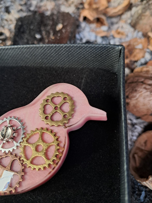 Steampunk brož ptáček — foto 4