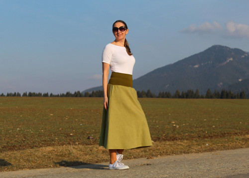 Svetlozelená ľanová sukňa — foto 2