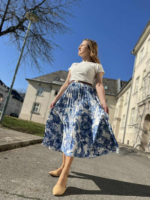 Půlkolová plisovaná sukně Modrotisk — foto 3