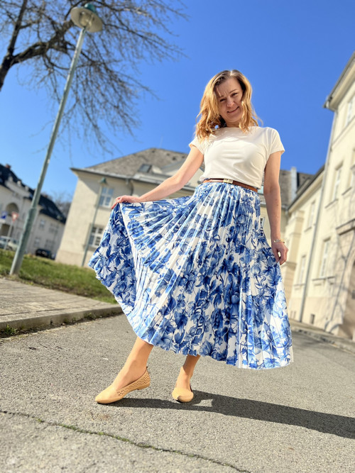 Půlkolová plisovaná sukně Modrotisk — foto 4