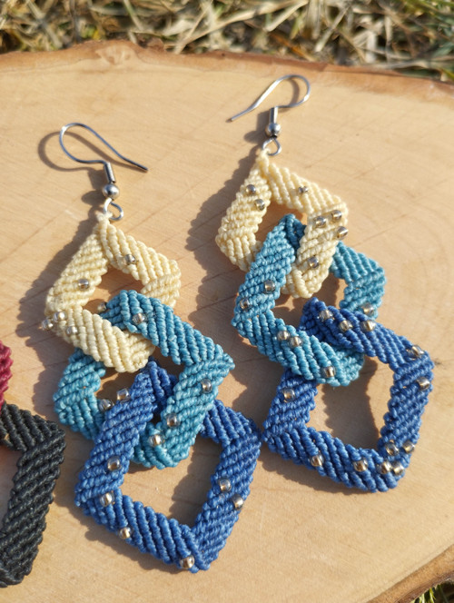 Micromacrame čtvercové náušnice — foto 6