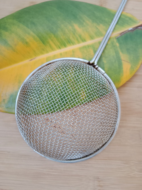 Kovový cedník prům. 11,5 cm — foto 3