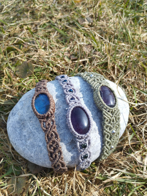 Macrame náramek s labradoritem — foto 4