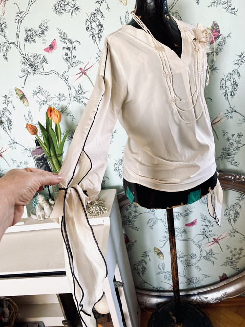 Halenka prvorepublikový look — foto 3