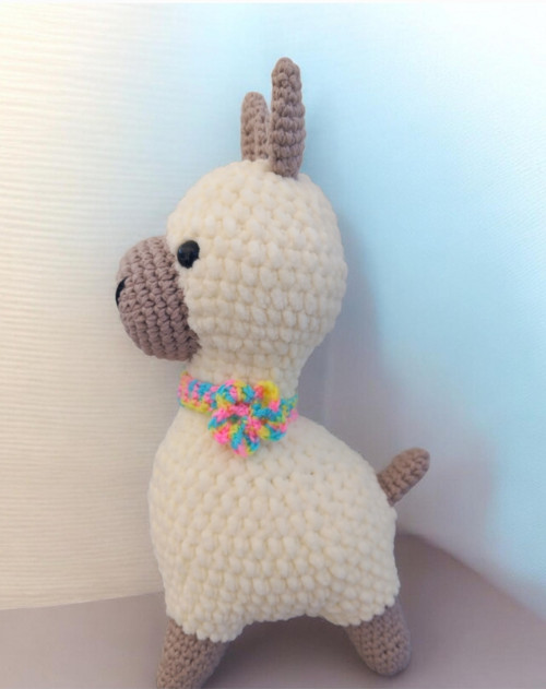 Alpaka (lama) háčkovaná. — foto 3