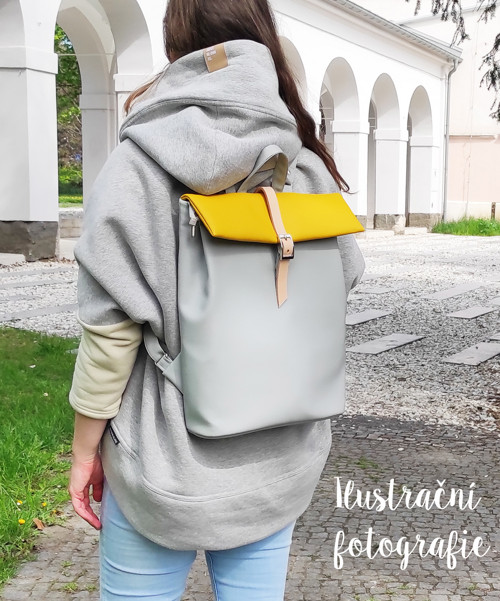 Trinity street backpack černý s černým kováním — foto 2