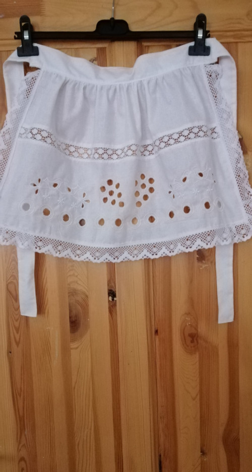 Zástěrka ke kroji. Folklor. — foto 2