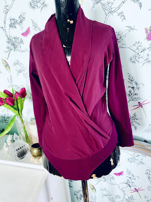 Body elegance ve vínové — foto 2