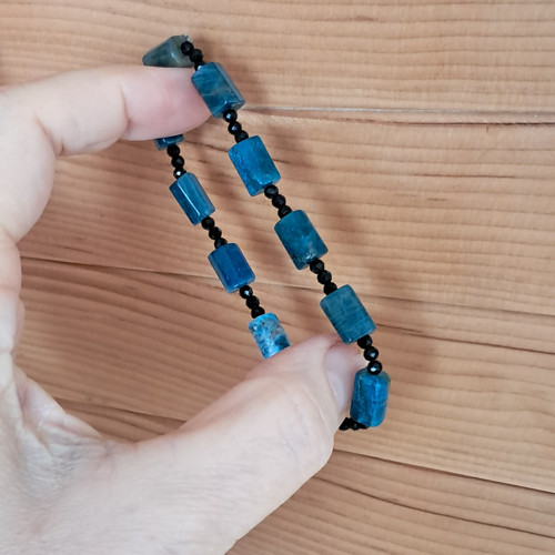 Apatit, spinel — foto 6