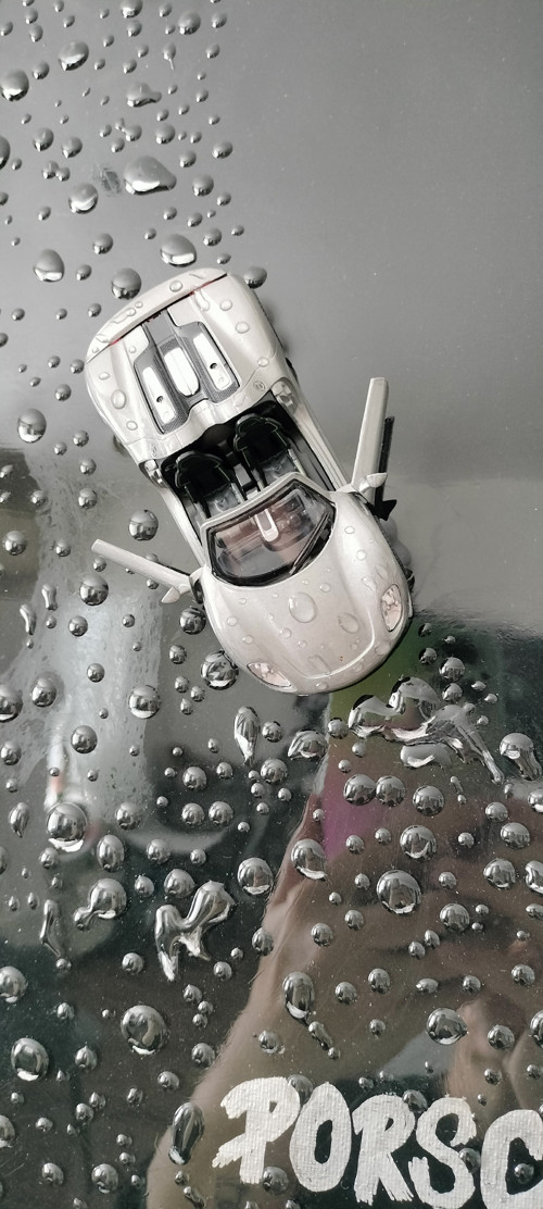 Porsche v daždi — foto 2