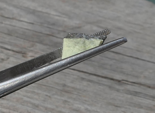 Surový serpentin s pyritem V3080 — foto 2