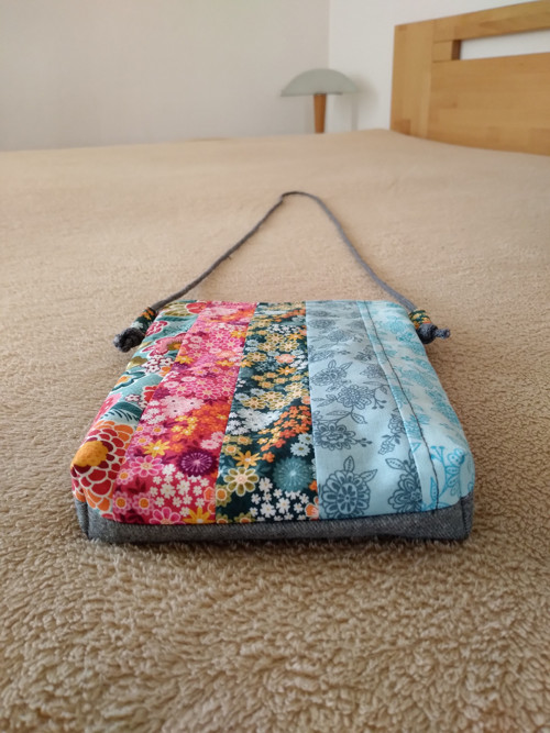 Crossbody 66 Kytičková 5 — foto 5