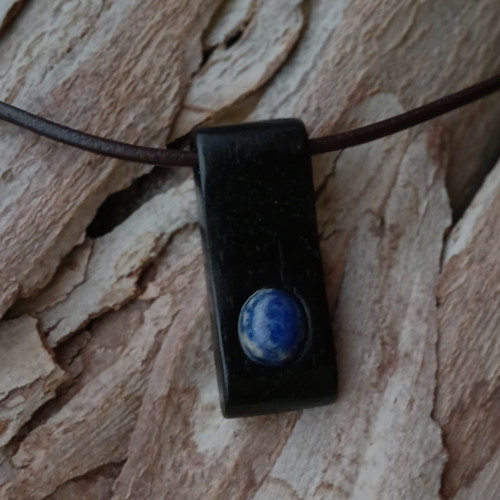 Dřevěný šperk - eben a lapis lazuli — foto 3